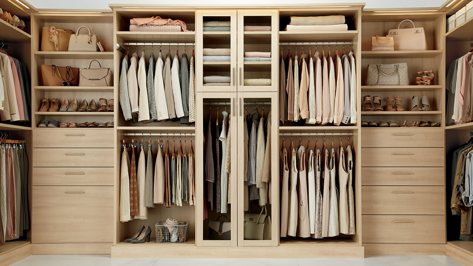 11 Steps for Managing a Closet System