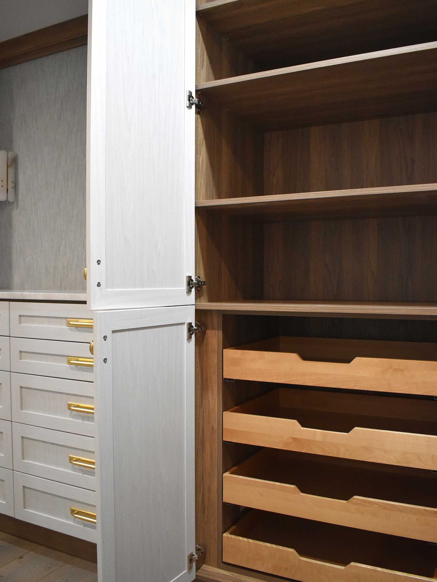 custom closets condos